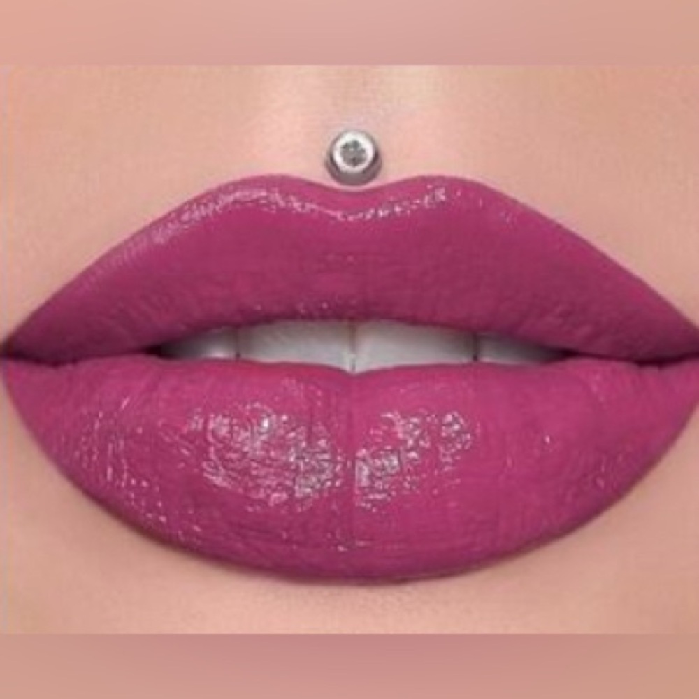 Jeffree Star MORE THAN FRIENDS Supreme Gloss purple pink shade new